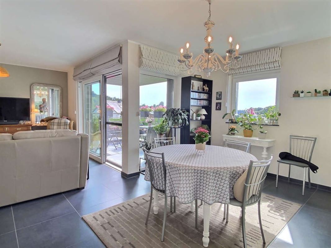 Au sein d'une ville en plein développement promotion immobilière de 7 unités avec vue dégagée sur la campagne environnante.