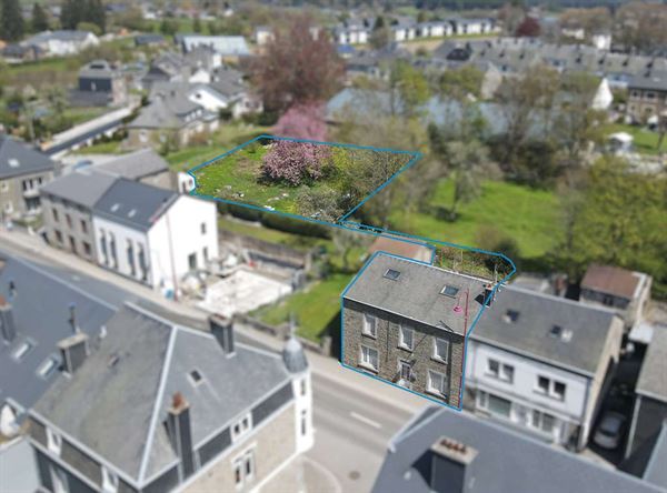 A 2km du centre de Bertrix, belle maison d'habitation