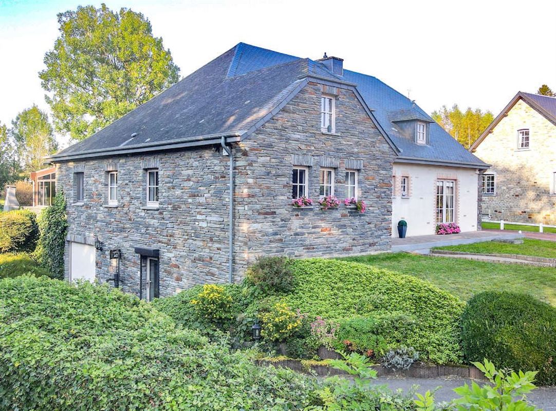 Splendide propriété ardennaise tout confort de 433 m² sur 17,5 ares