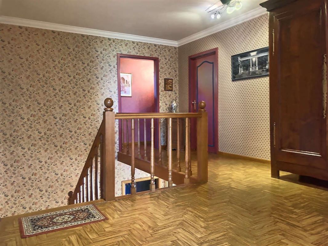 Grande Villa de 622m² ! 11 ares au calme absolu