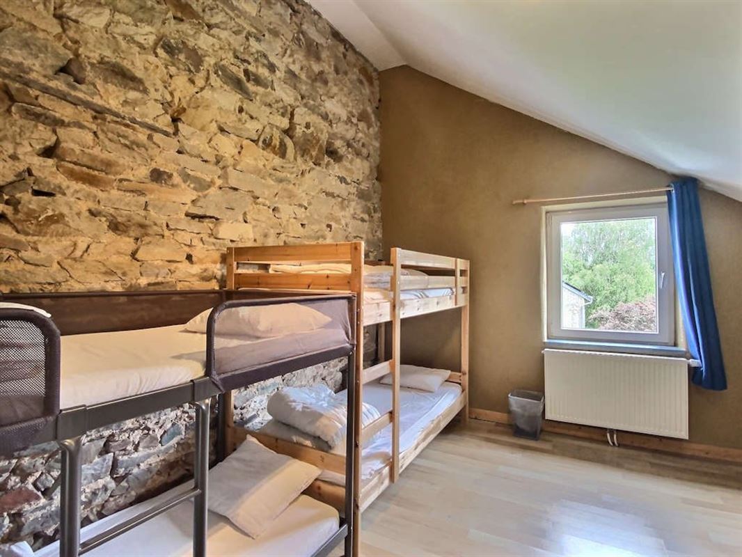 Ancienne fermette rénovée en gîte 37 personnes + maison