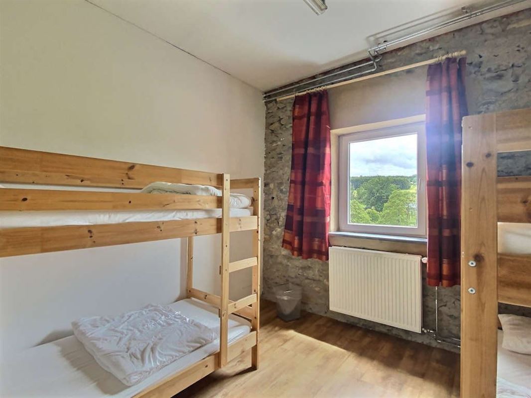 Ancienne fermette rénovée en gîte 37 personnes + maison