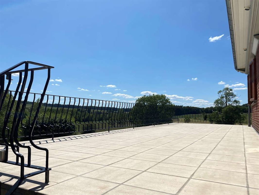 Spacieuse villa, situation exceptionnelle en pleine nature