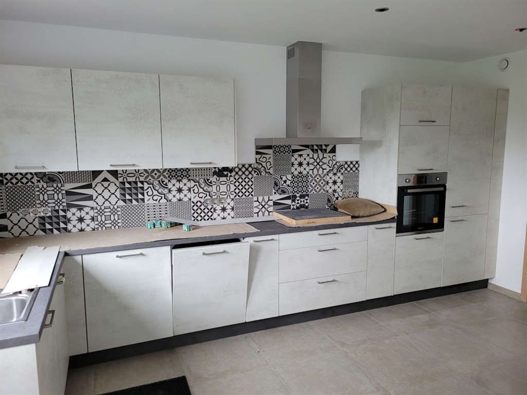 Villa jumelée neuve sur terrain de 6 ares - 3 chambres