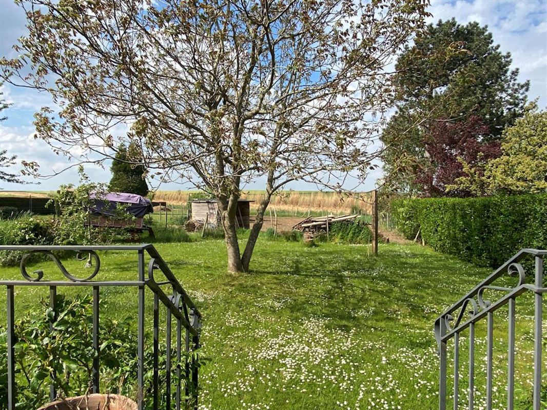 Belle villa 4 chambres sur terrain 11a 79ca