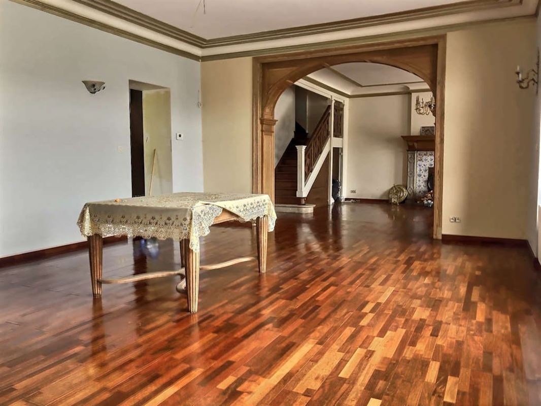 Typique villa Mosane 3 façades en cours de parachèvement - 407 m²