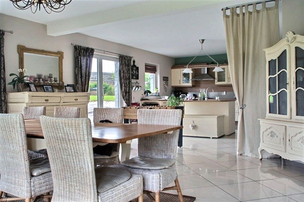 Au cœur de la Vallée de Lesse, charmante villa du pays