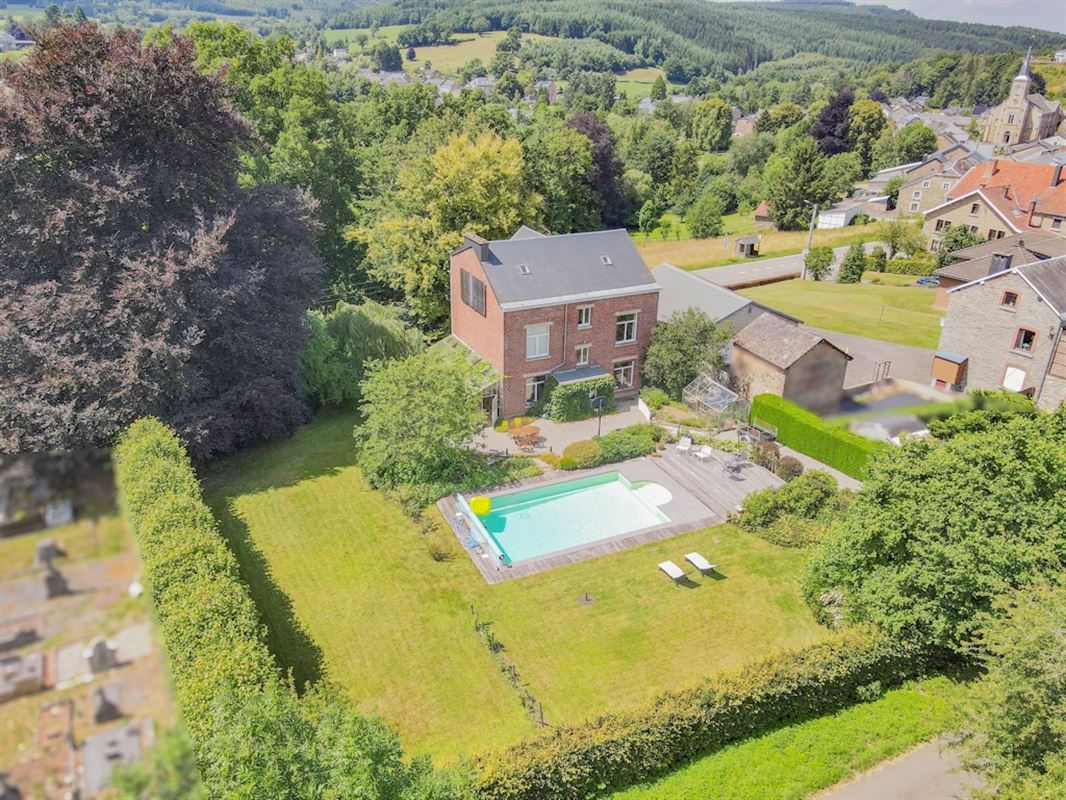 Splendide maison bourgeoise 4 ch avec piscine sur + de 14 a