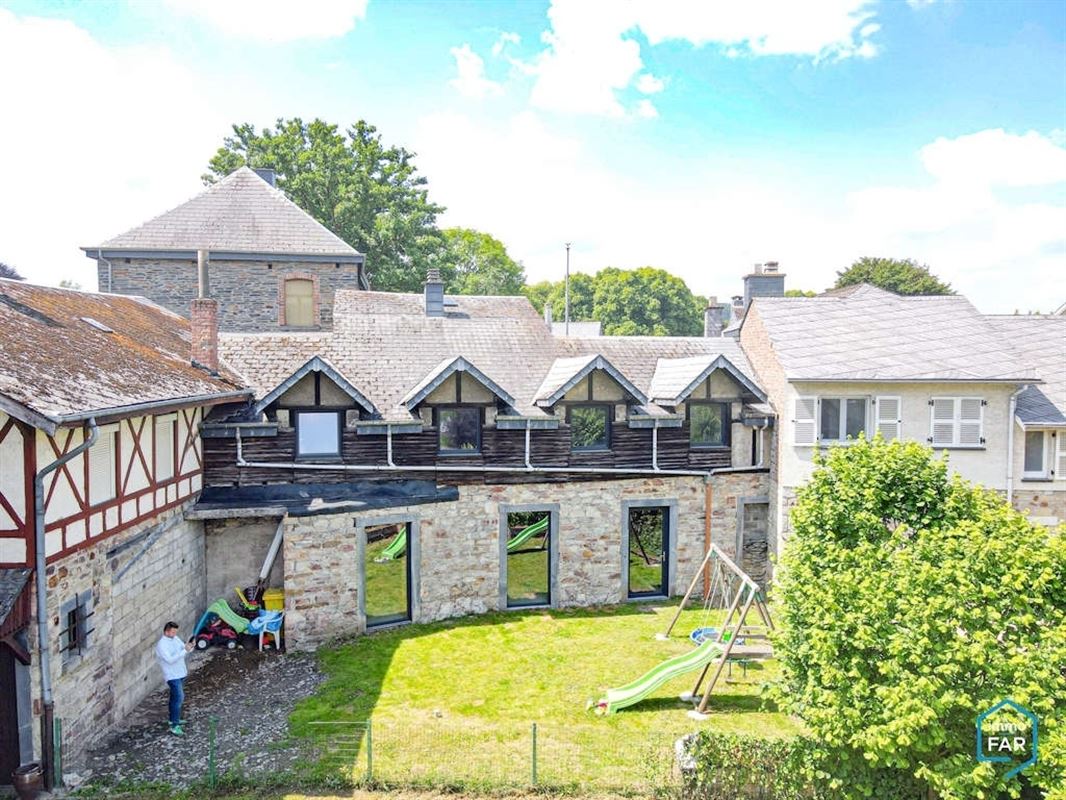 A 1 minute du centre, charmante maison 4 ch à parachever