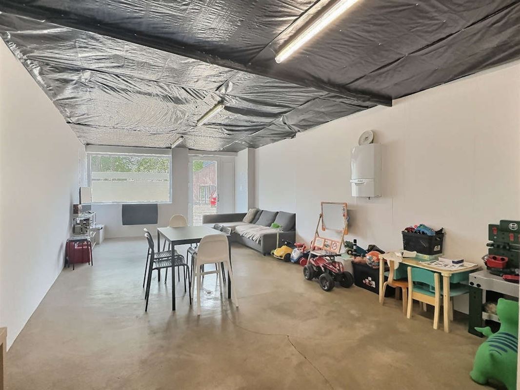 A 1 minute du centre, charmante maison 4 ch à parachever