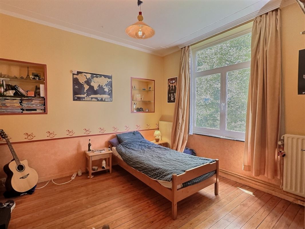 Splendide maison bourgeoise 4 ch avec piscine sur + de 14 a