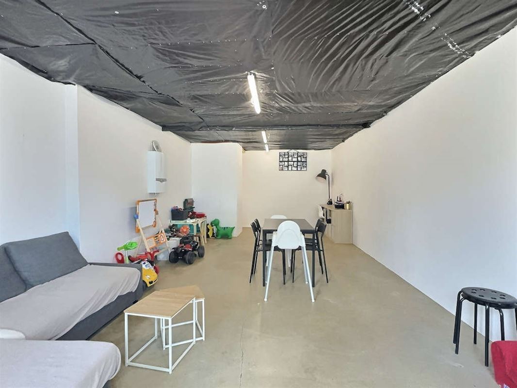 A 1 minute du centre, charmante maison 4 ch à parachever