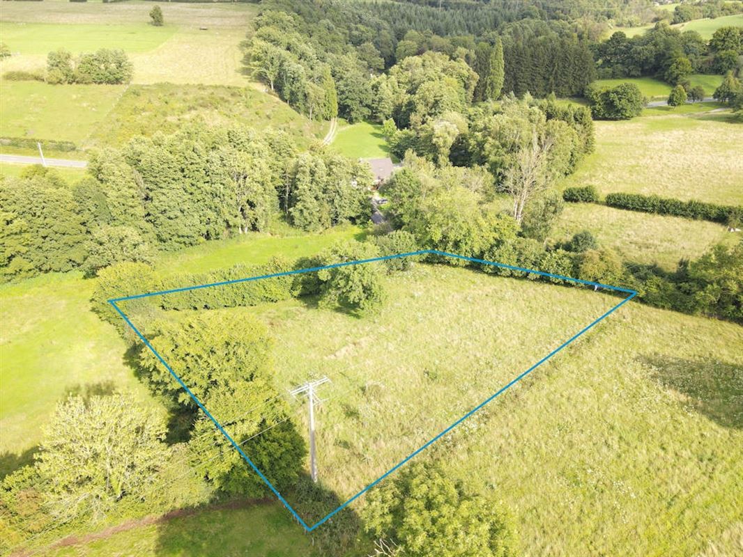 Entre La Roche et Marche-en-Famenne, terrain 43a avec permis