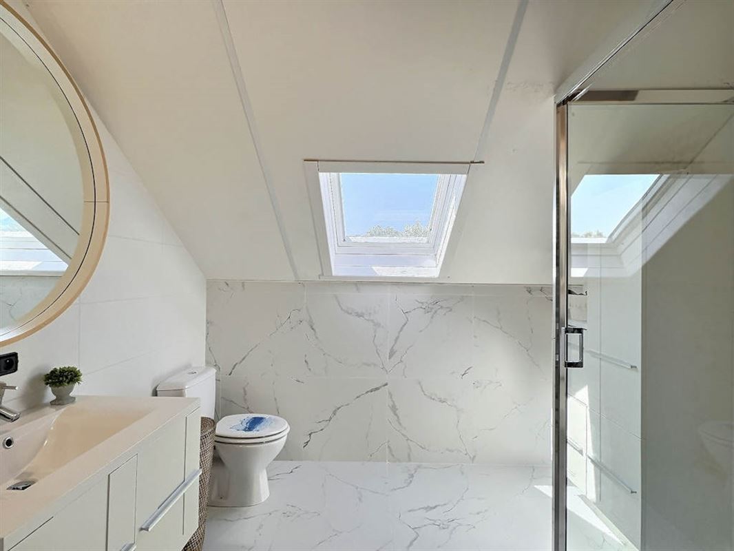 Splendide villa 4 chambres tout confort de 284m² sur 6 ares