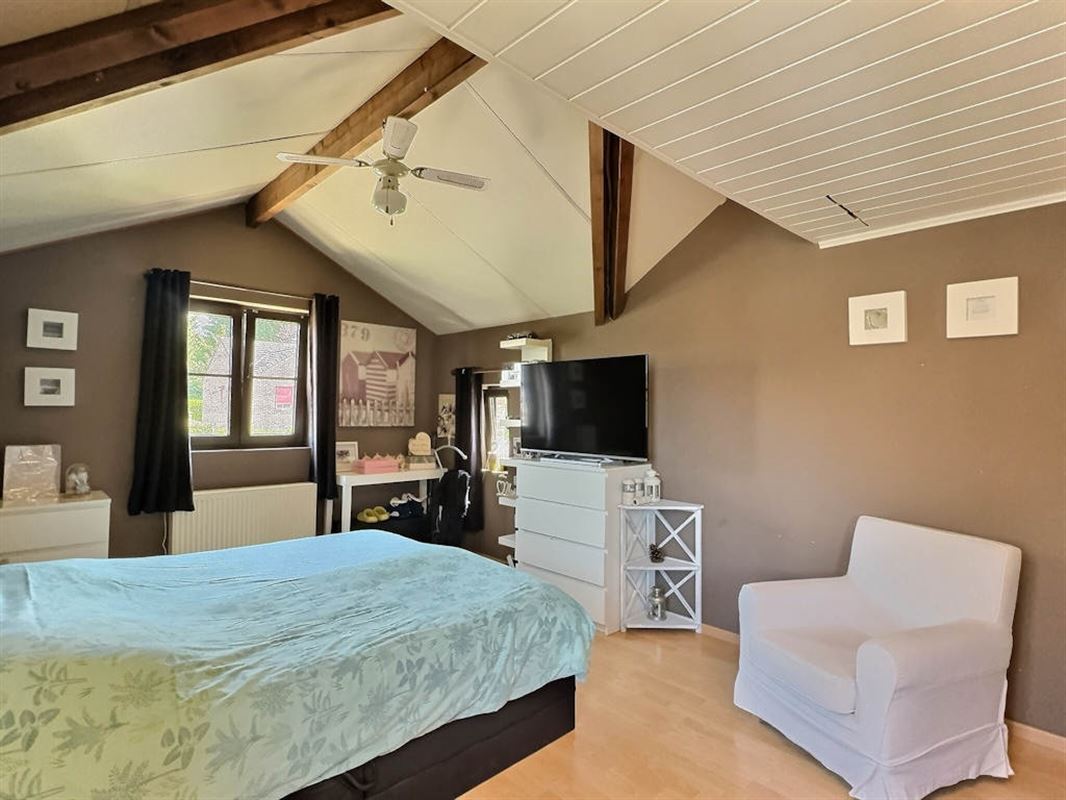 Splendide villa 4 chambres tout confort de 284m² sur 6 ares