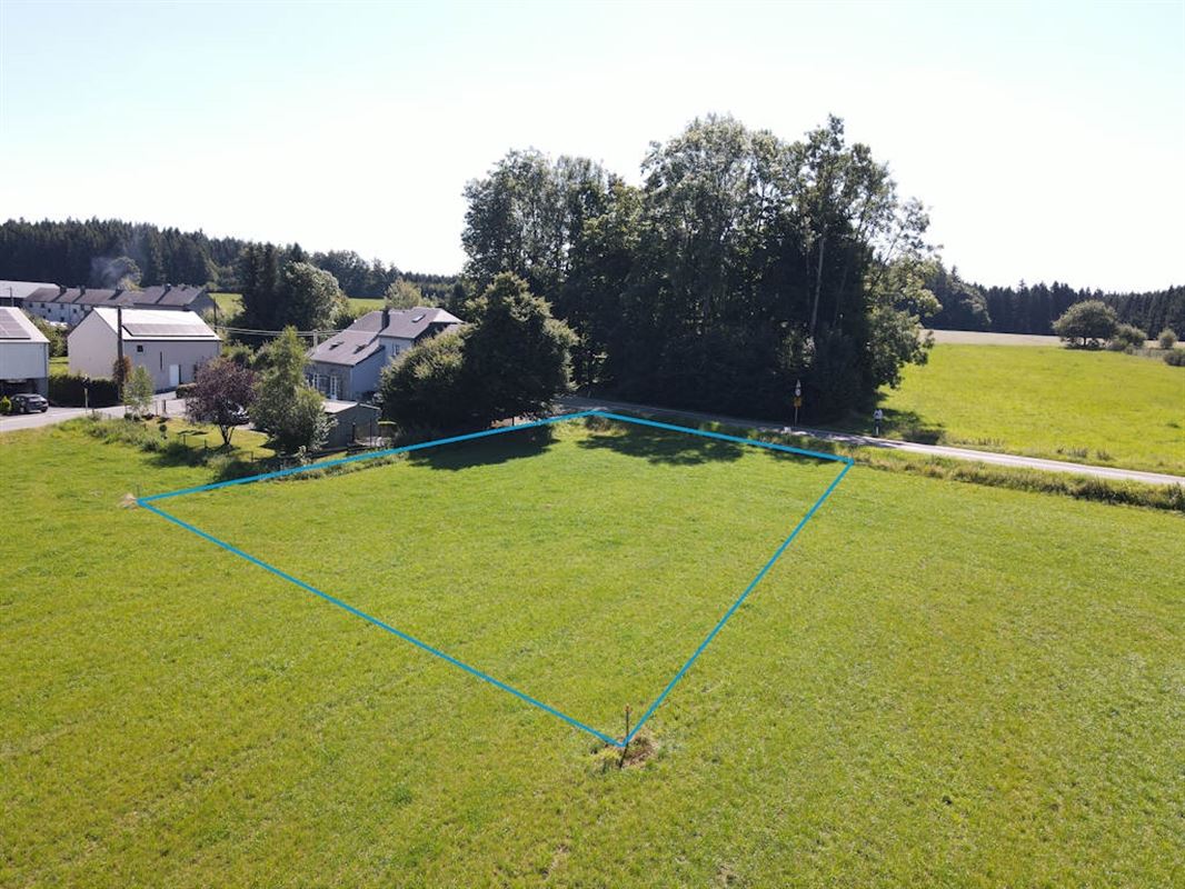 A 18 minutes du Grand-Duché de Luxembourg terrain 955 m²