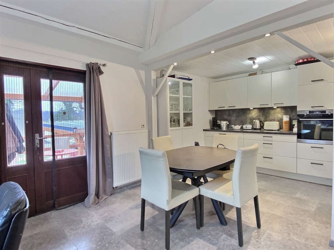 Splendide chalet entièrement rénové sur près de 3a