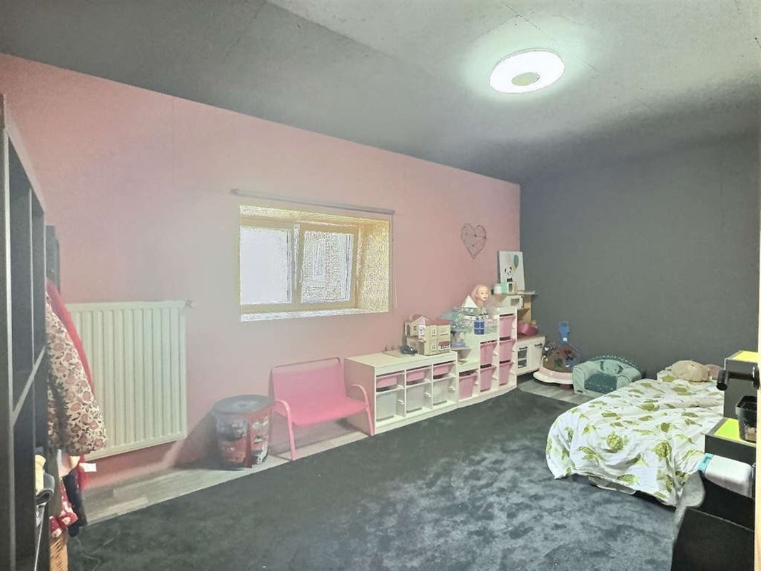 A 1 minute du centre, charmante maison 4 ch à parachever