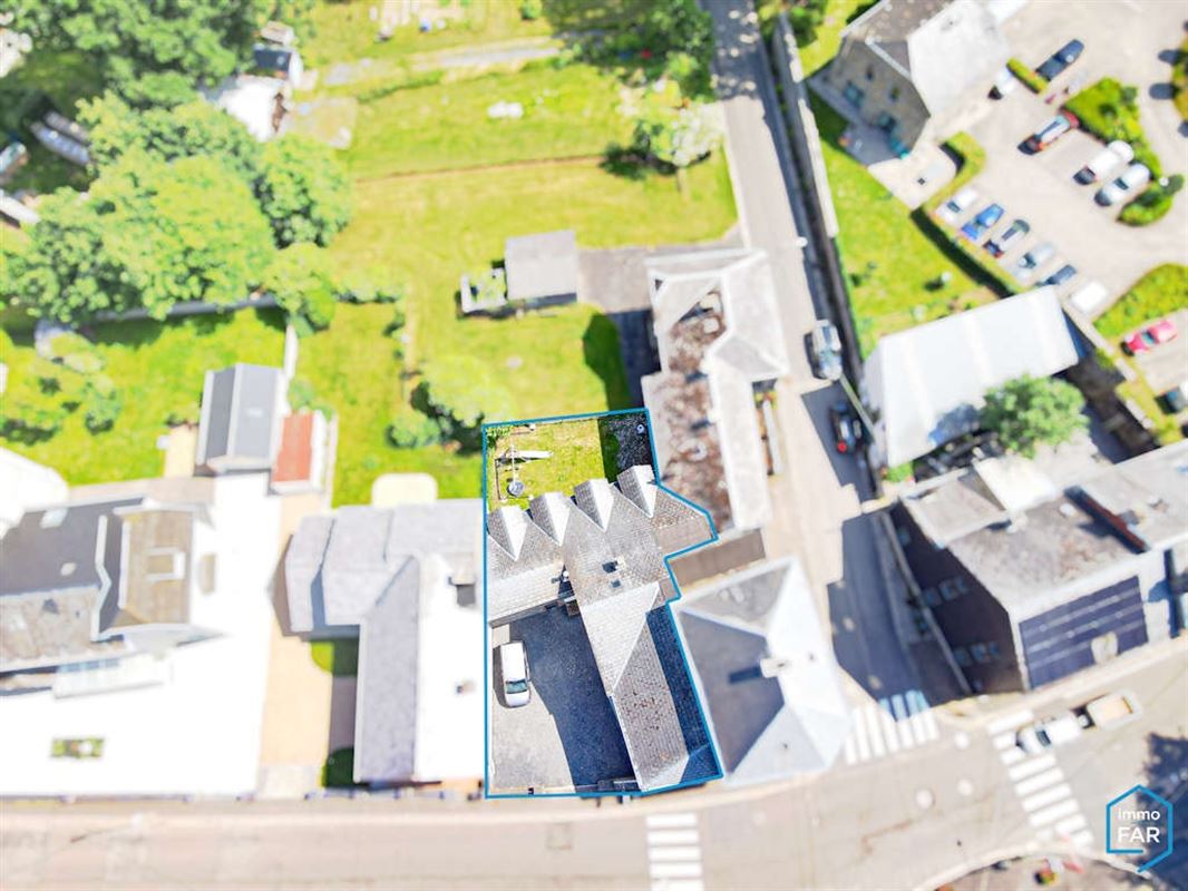 A 1 minute du centre, charmante maison 4 ch à parachever