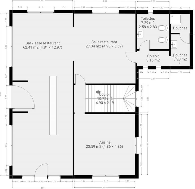 Immeuble commercial en bon état de 511m² sur 18a 25ca