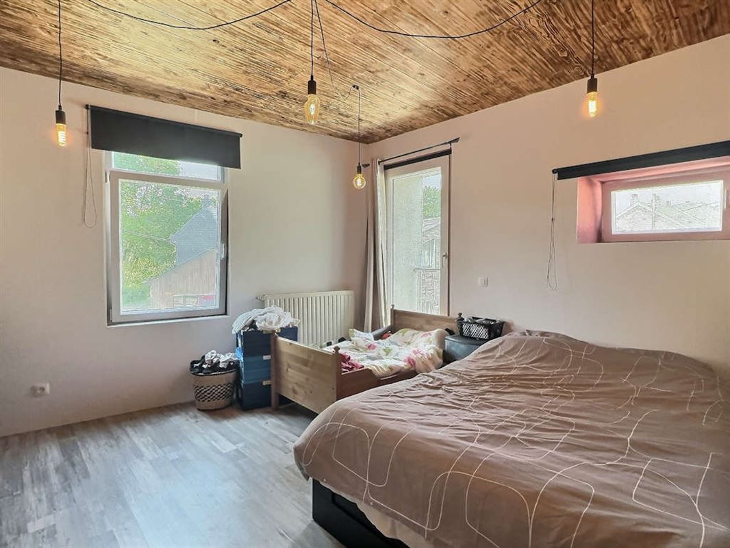 A 1 minute du centre, charmante maison 4 ch à parachever