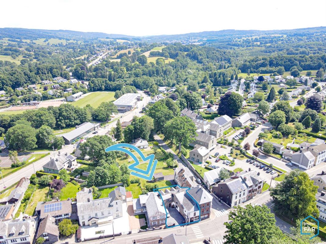 A 1 minute du centre, charmante maison 4 ch à parachever