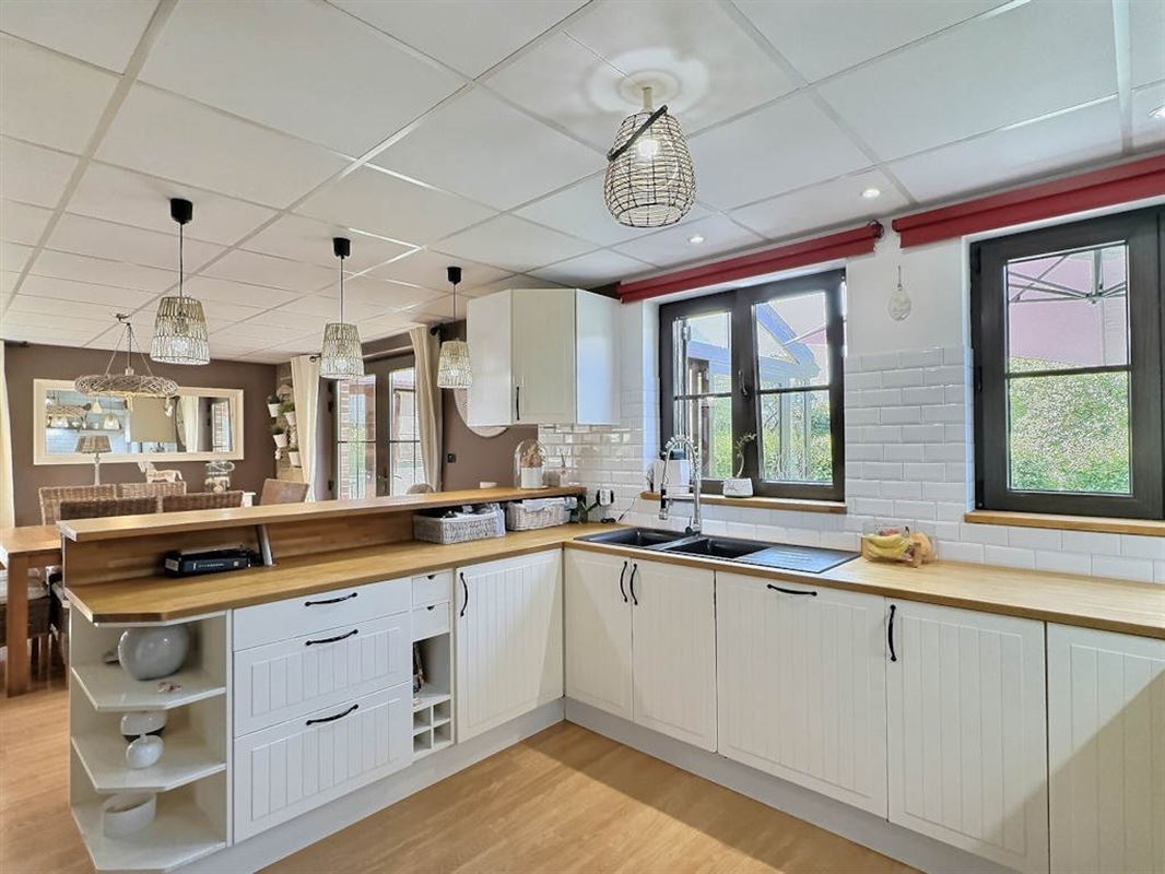 Splendide villa 4 chambres tout confort de 284m² sur 6 ares