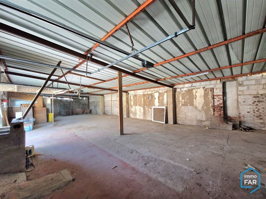 Bâtiment polyvalent de 253 m² avec potentiel d’habitation