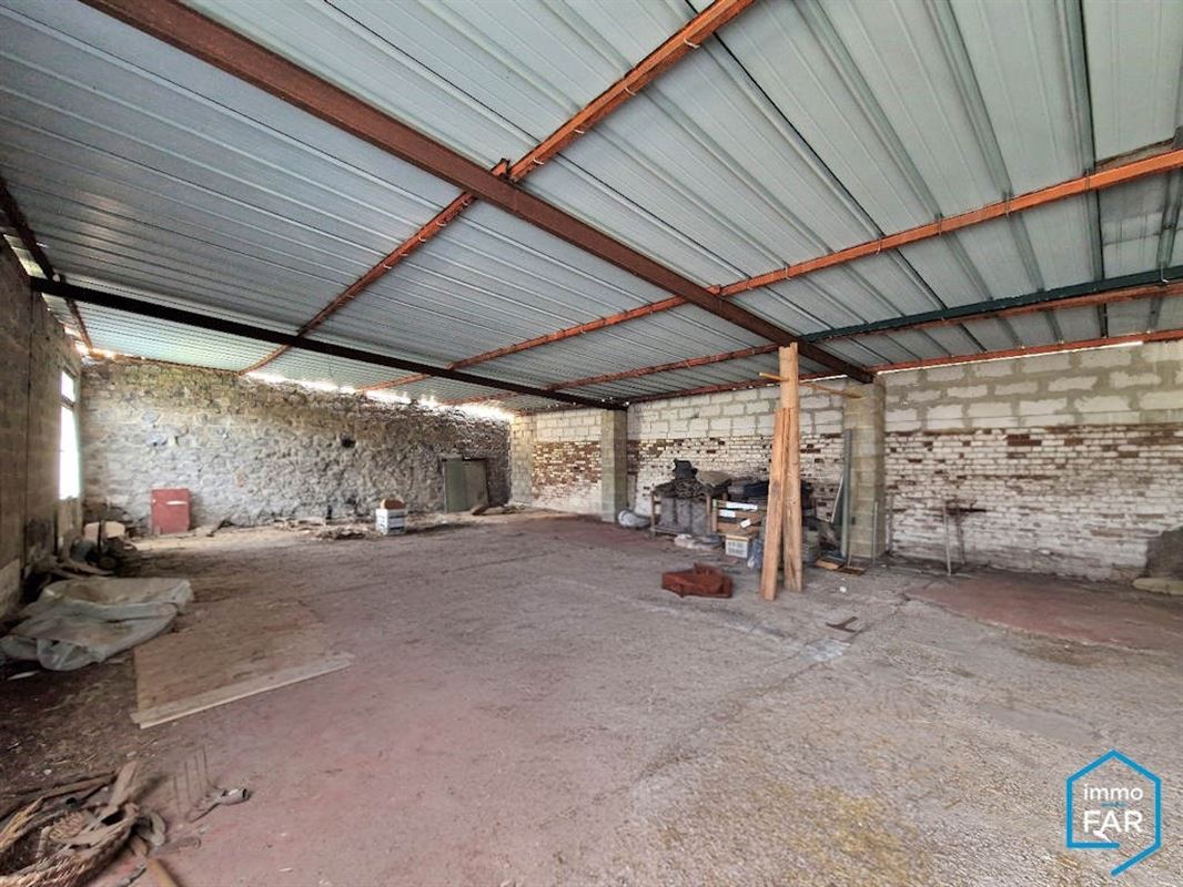 Bâtiment polyvalent de 253 m² avec potentiel d’habitation