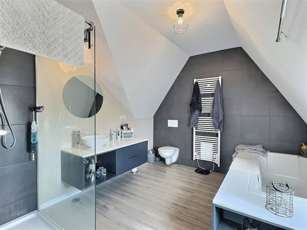 Spacieuse maison villageoise 4 chambres avec jardin - PEB B