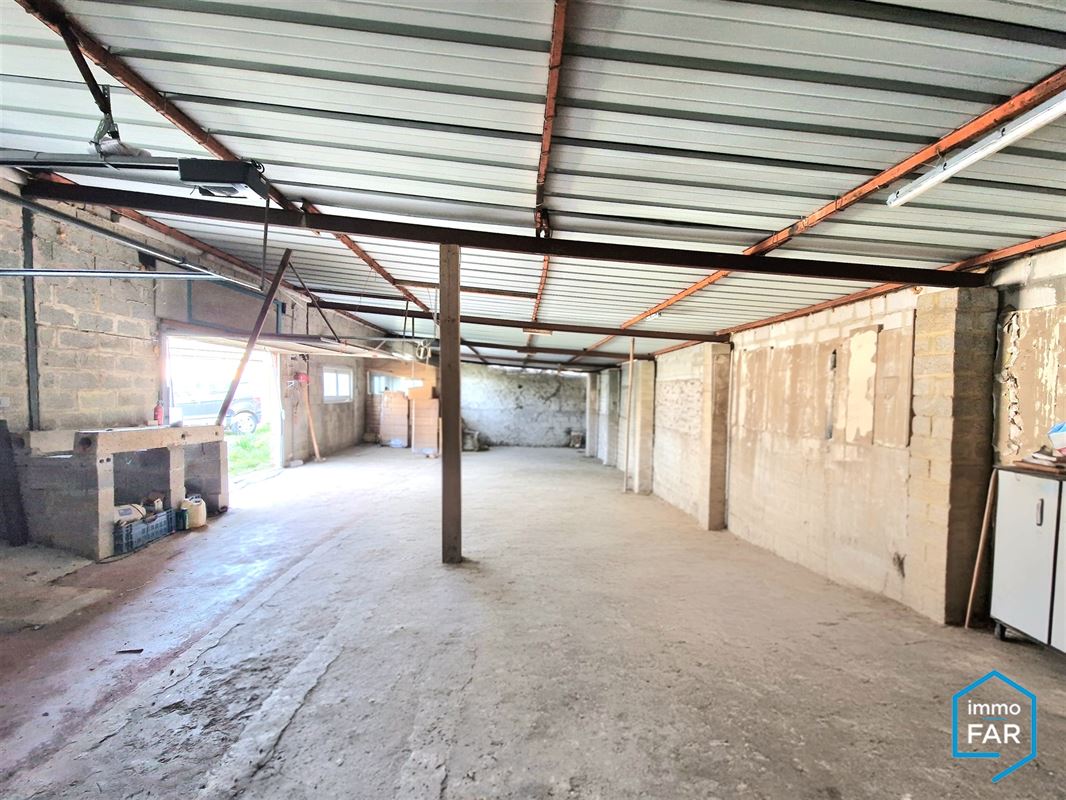 Entrepot de 253m2 - Stockage, garage, espace polyvalent