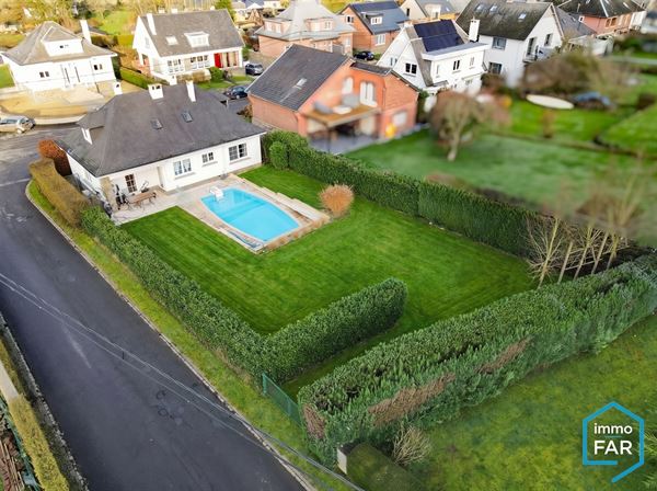 Superbe villa prête à vivre avec piscine -Vie de plain-pied