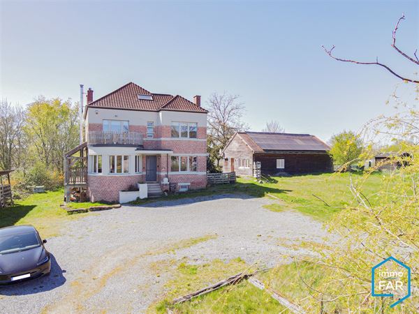 Splendide propriété sur plus de 50a - gîte grande capacité