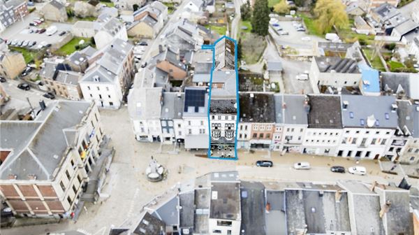 Immense bâtiment à l'énorme potentiel au coeur des Ardennes