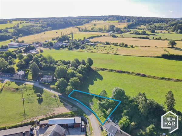 À 9 minutes de Marche- parcelle à bâtir de 9a 16ca au calme