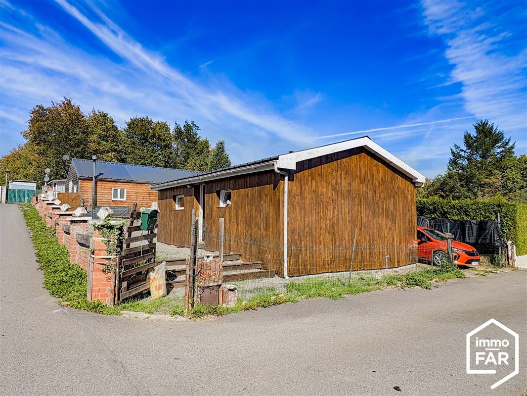 Charmant chalet neuf une chambre sur 2ares 51ca.