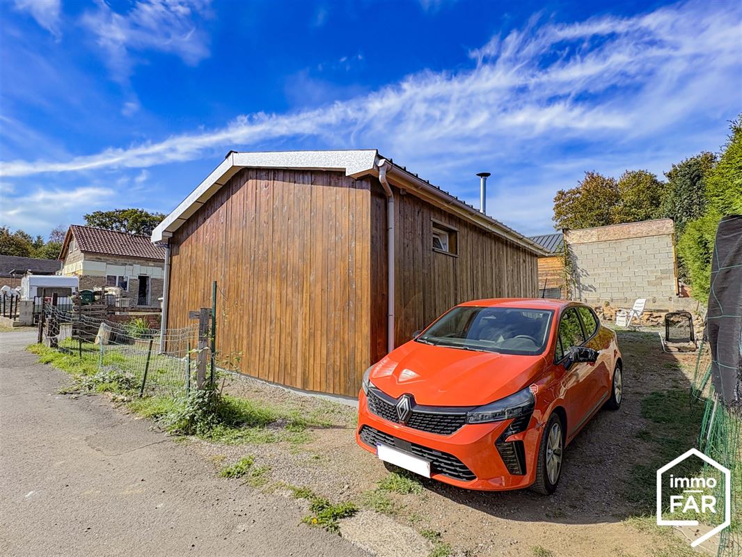 Charmant chalet neuf une chambre sur 2ares 51ca.