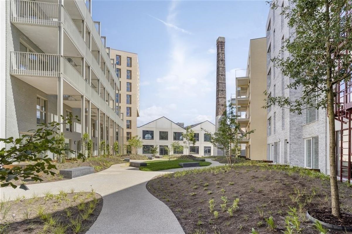 DIVERS AANBOD OP EEN TOPLOCATIE