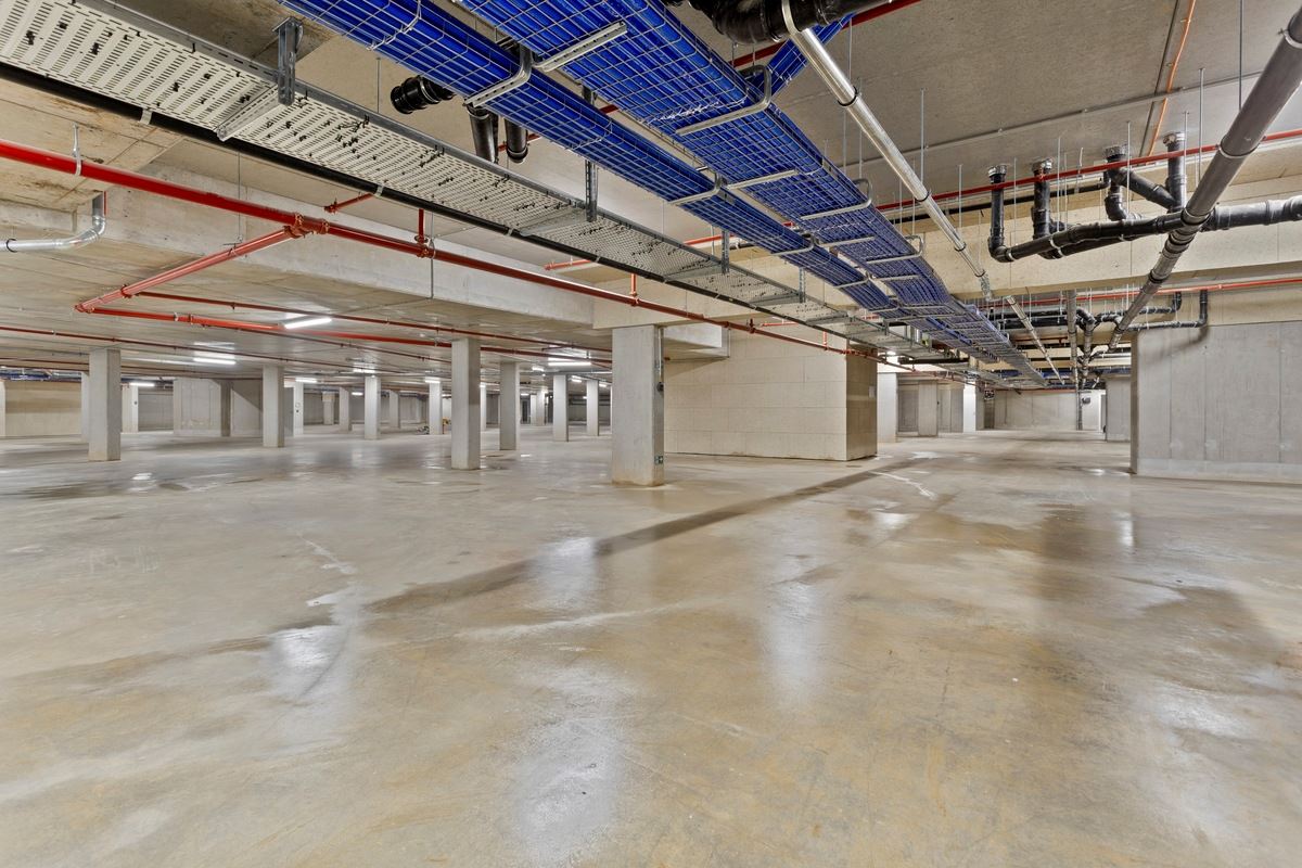 CENTRAAL GELEGEN APP. MET 2 SLKS + TERRAS