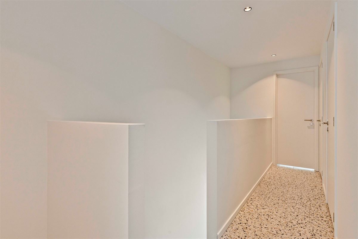 DUPLEX MET 3 SLKS, 2 BADKS + TERRAS OP TOPLOCATIE