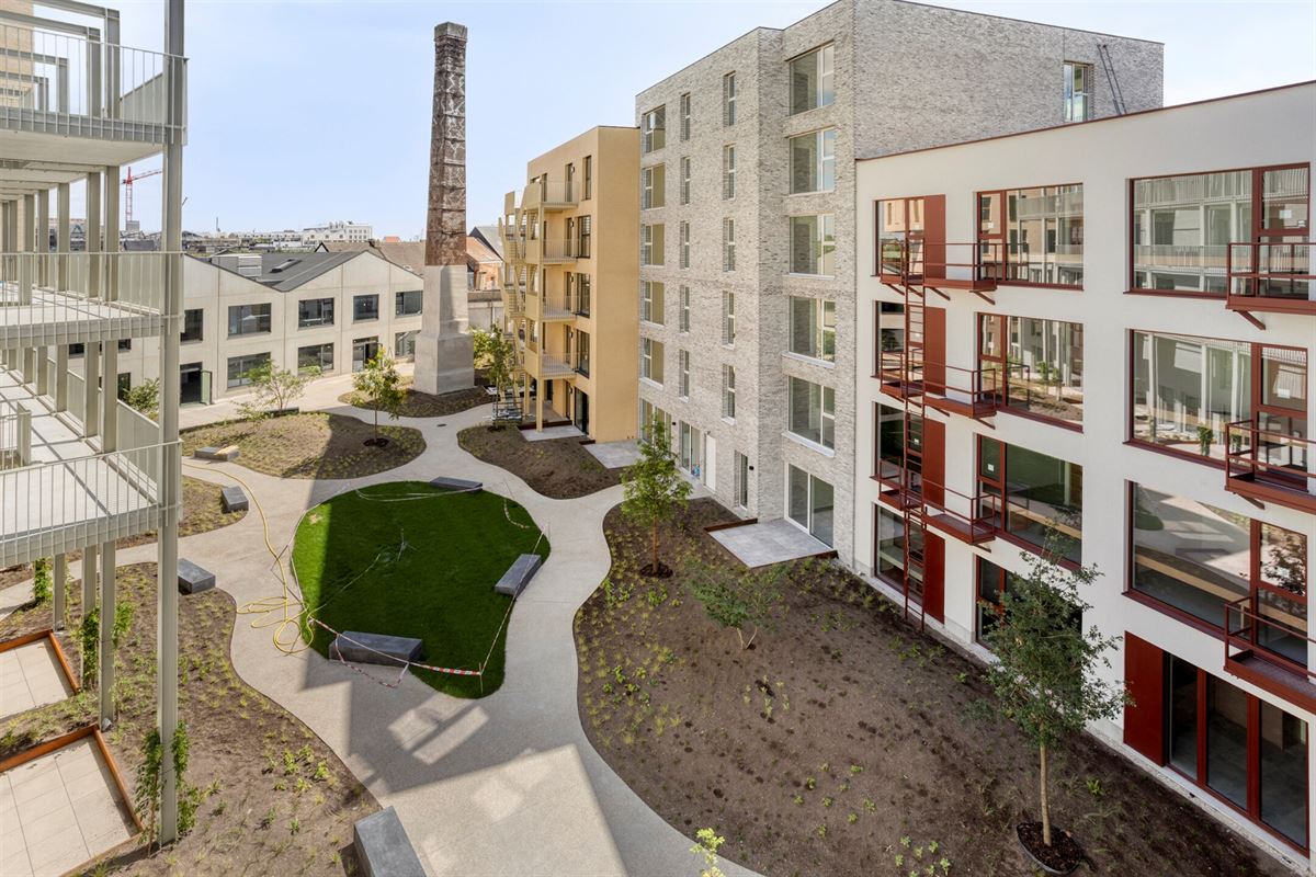 COMFORTABEL 2SLK APP MET TERRAS IN EEN NIEUWE WOONBUURT