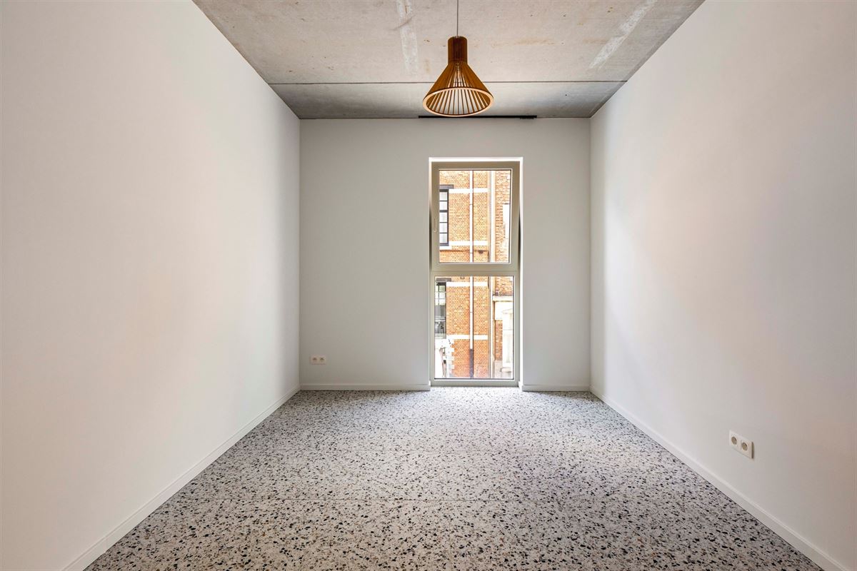 DUPLEX MET 3 SLKS, 2 BADKS + TERRAS OP TOPLOCATIE