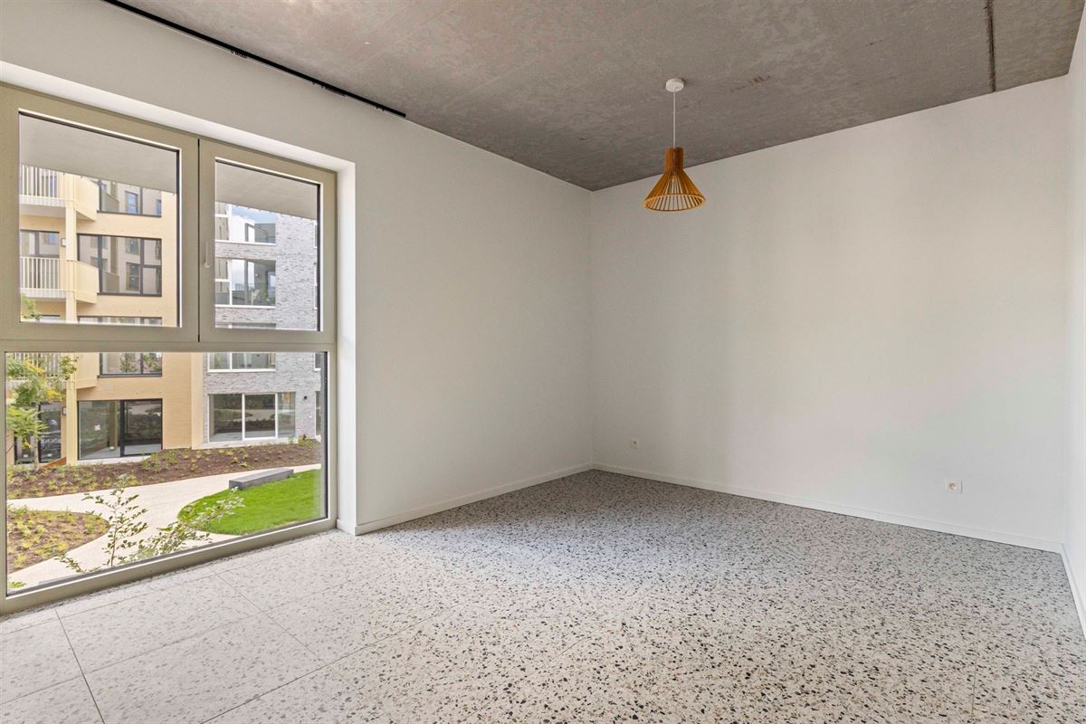 DUPLEX MET 3 SLKS, 2 BADKS + TERRAS OP TOPLOCATIE