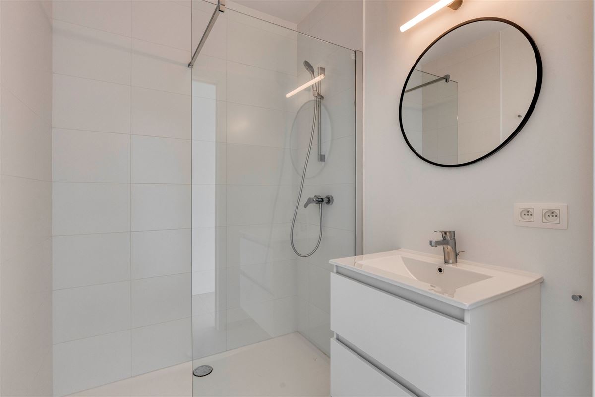 NIEUWBOUW PENTHOUSE MET 2 TERRASSEN IN ANTWERPEN