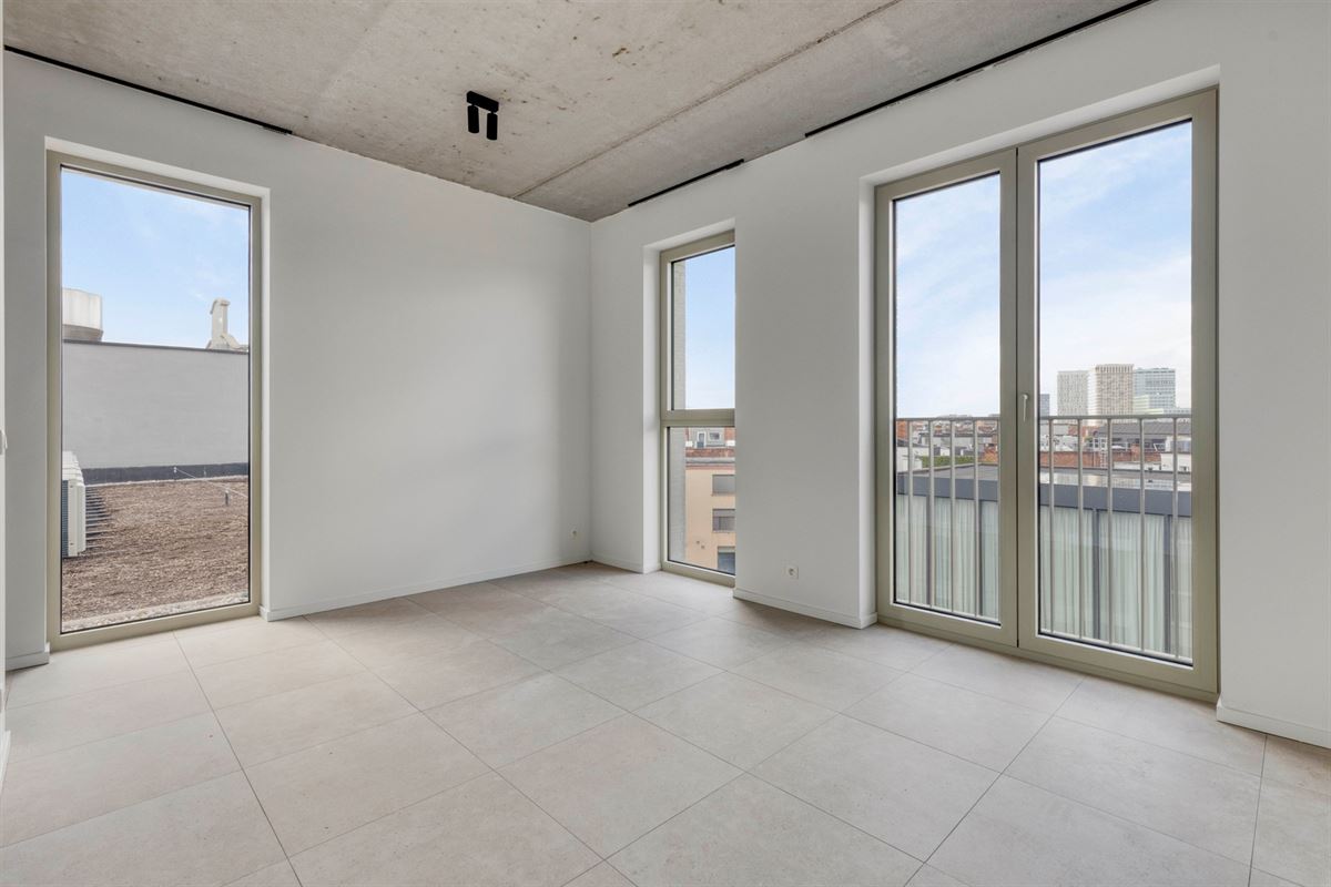 NIEUWBOUW PENTHOUSE MET 2 TERRASSEN IN ANTWERPEN
