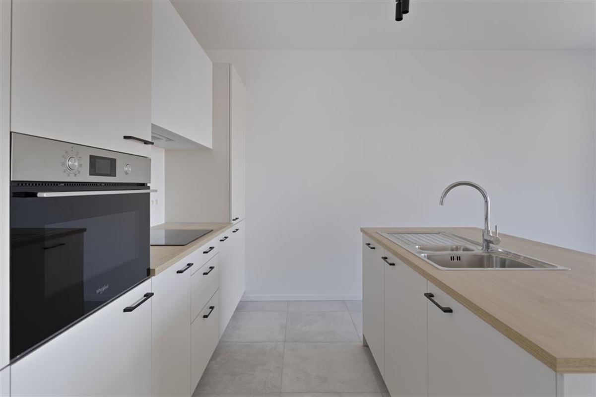 DIVERS AANBOD OP EEN TOPLOCATIE