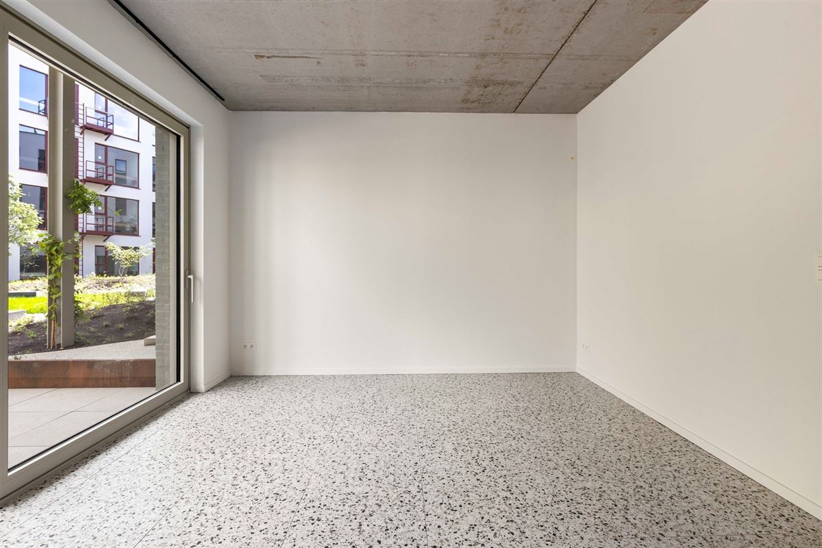 DUPLEX MET 3 SLKS, 2 BADKS + TERRAS OP TOPLOCATIE