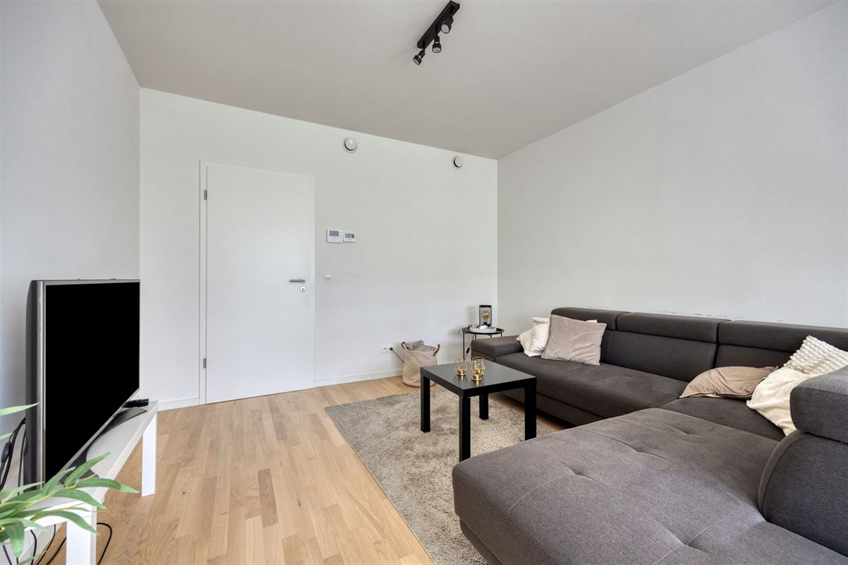 APP. MET 2 SLKS, TERRAS, PARKING + KELDERBERGING