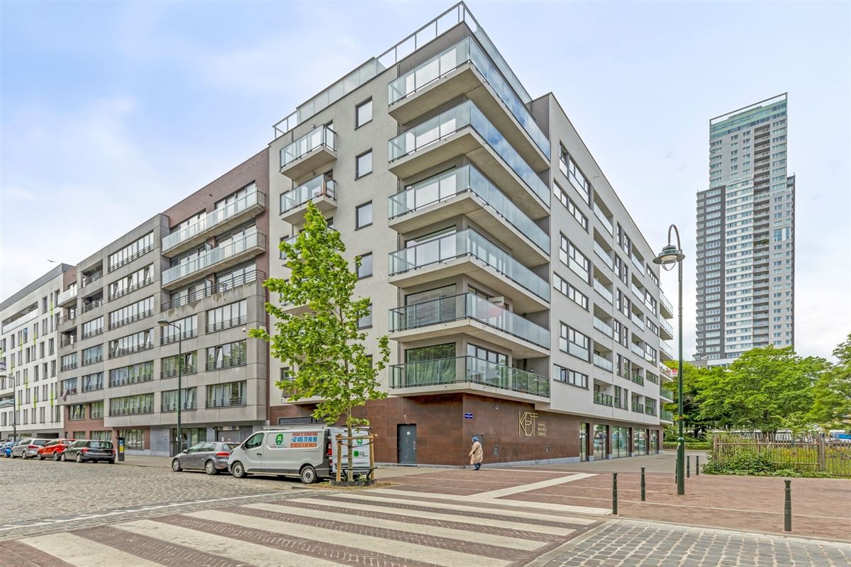 PENTHOUSE MET MAGNIFIEK TERRAS, 3 SLKS + AUTOSTAANPLAATS
