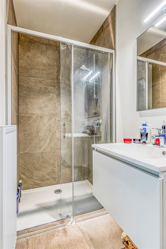 PENTHOUSE MET MAGNIFIEK TERRAS, 3 SLKS + AUTOSTAANPLAATS